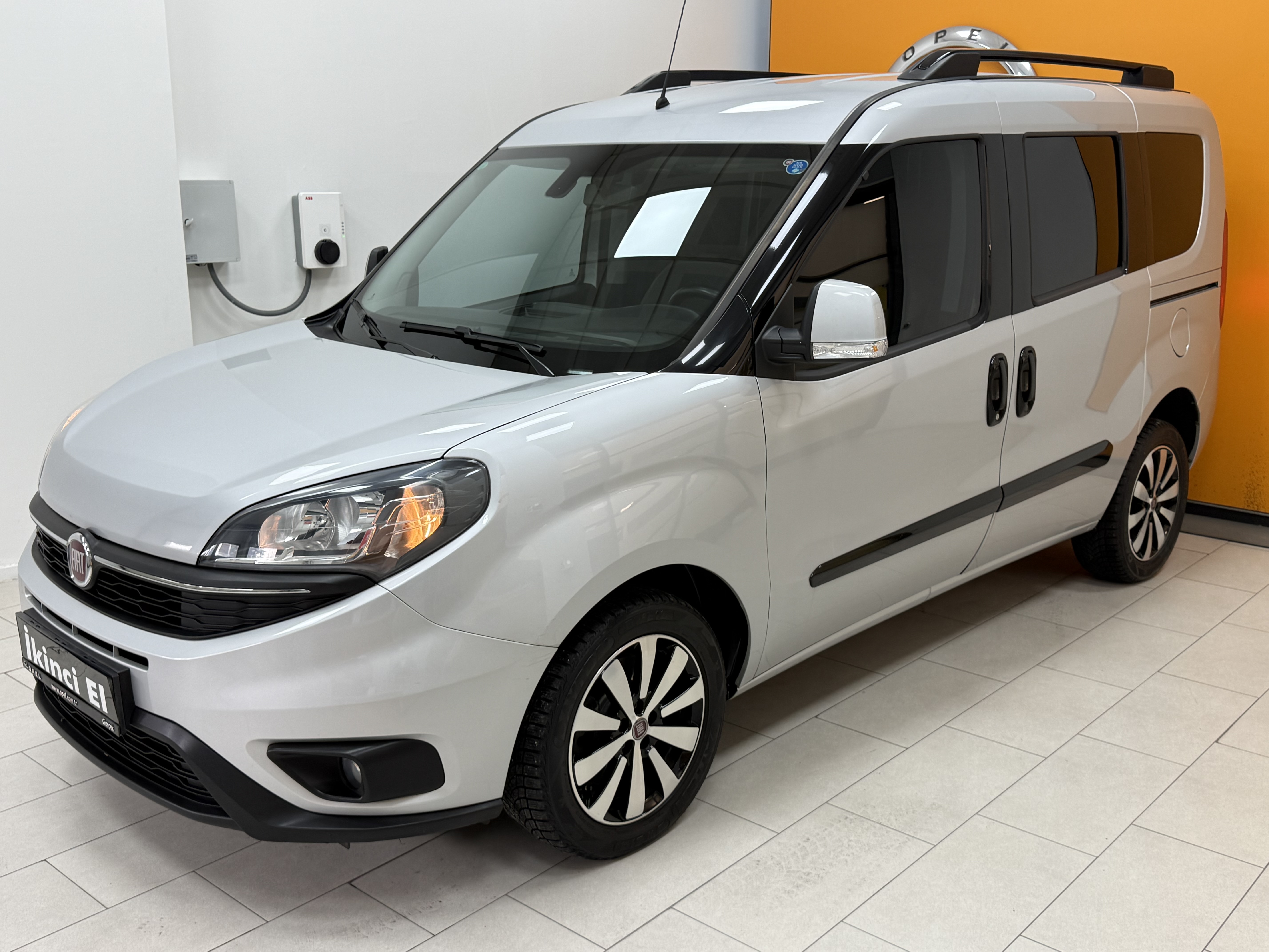  2021 DobloCombi 1.6MJet PremioP 85.860 Km