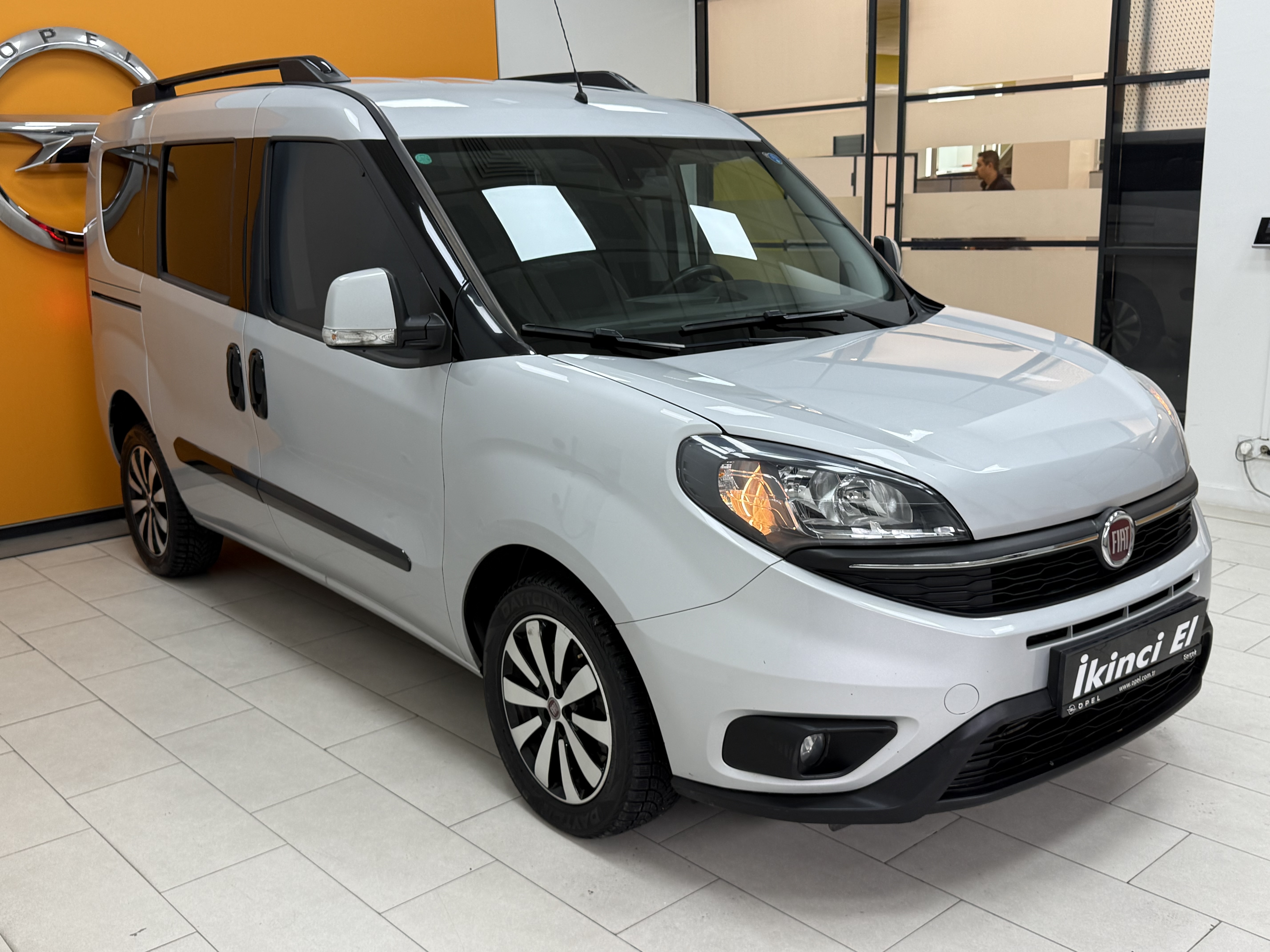  2021 DobloCombi 1.6MJet PremioP 85.860 Km