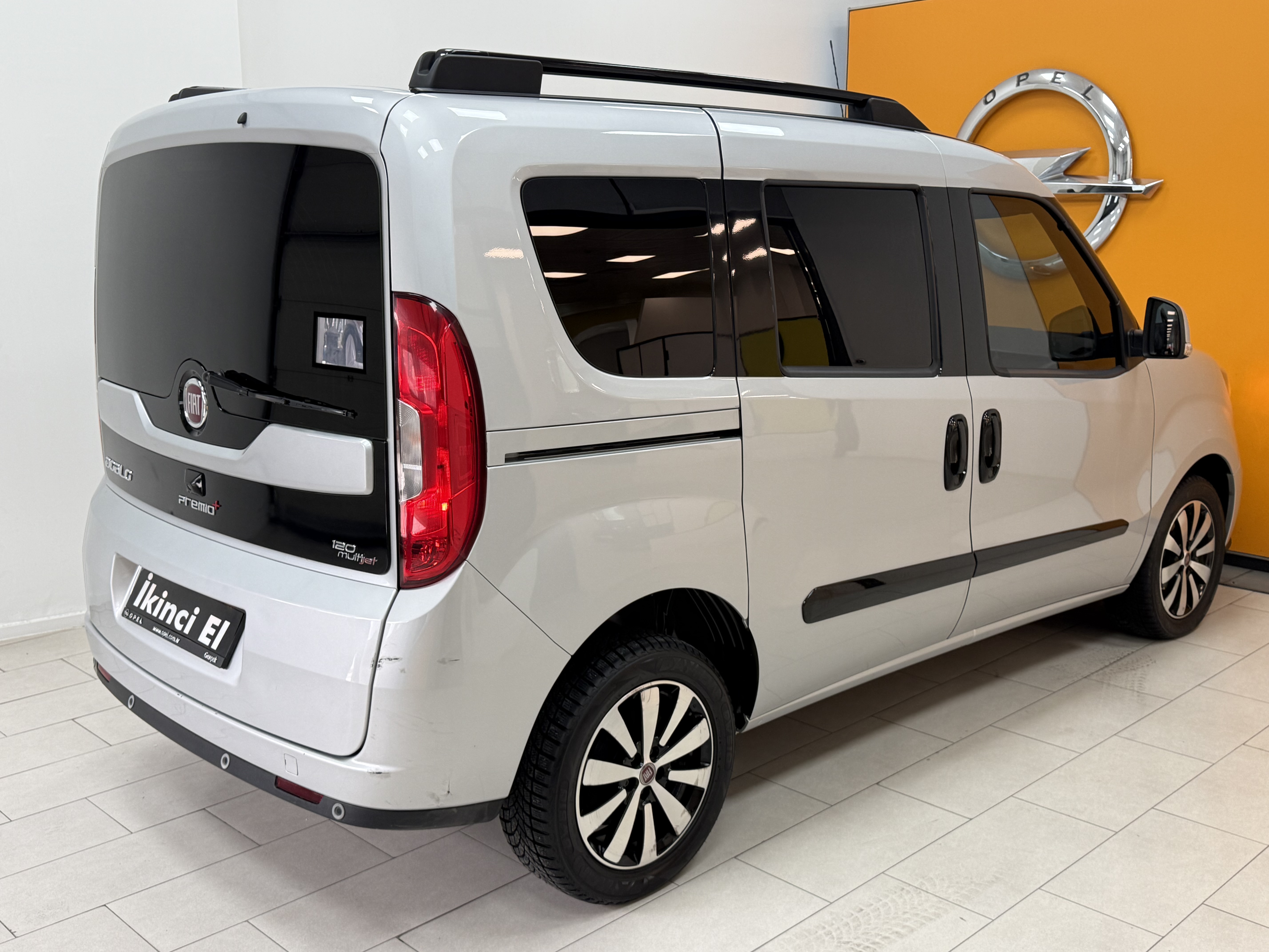  2021 DobloCombi 1.6MJet PremioP 85.860 Km