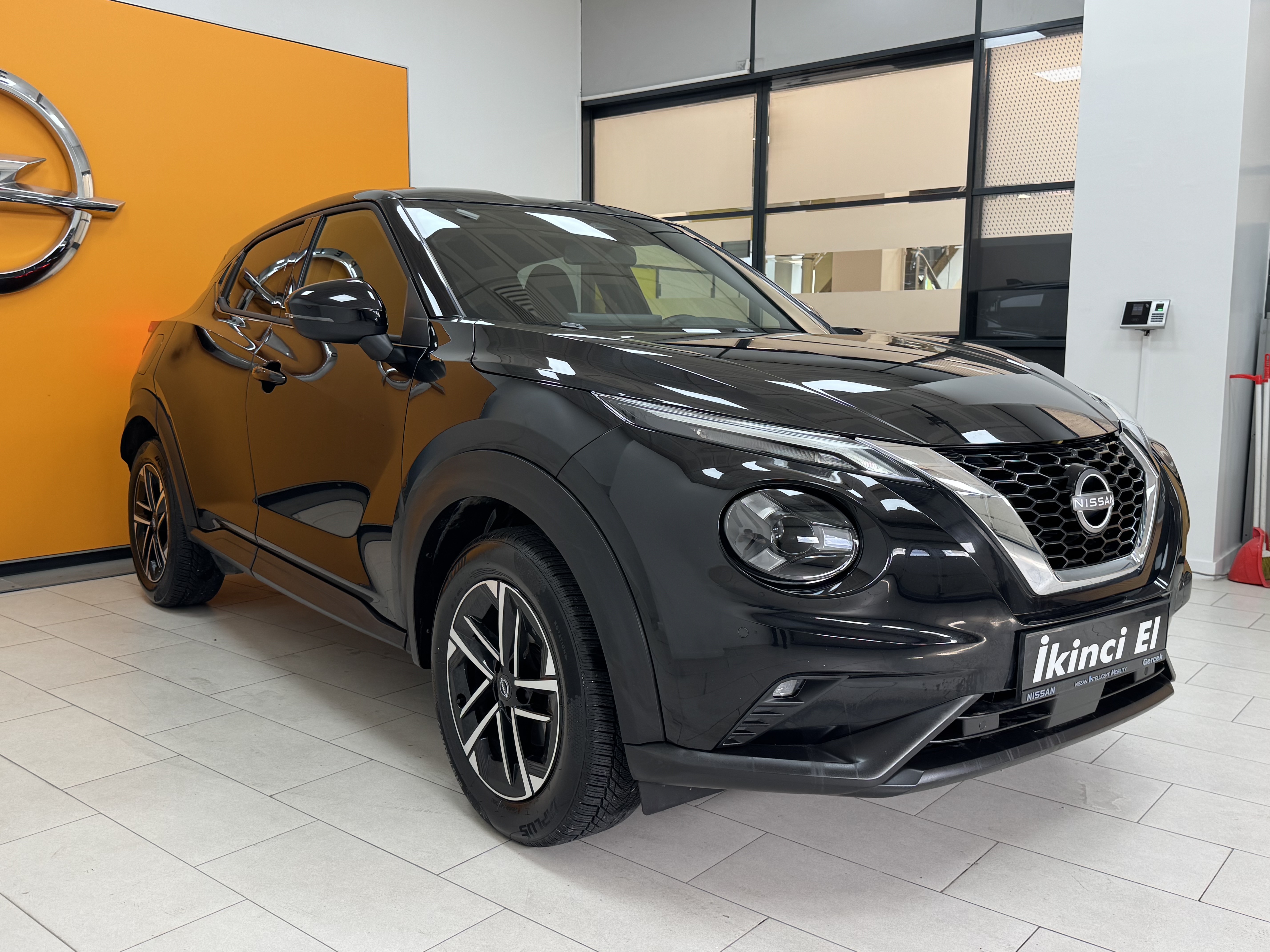 2025 Juke 1.0 DIG-T Platinum 37.628 Km
