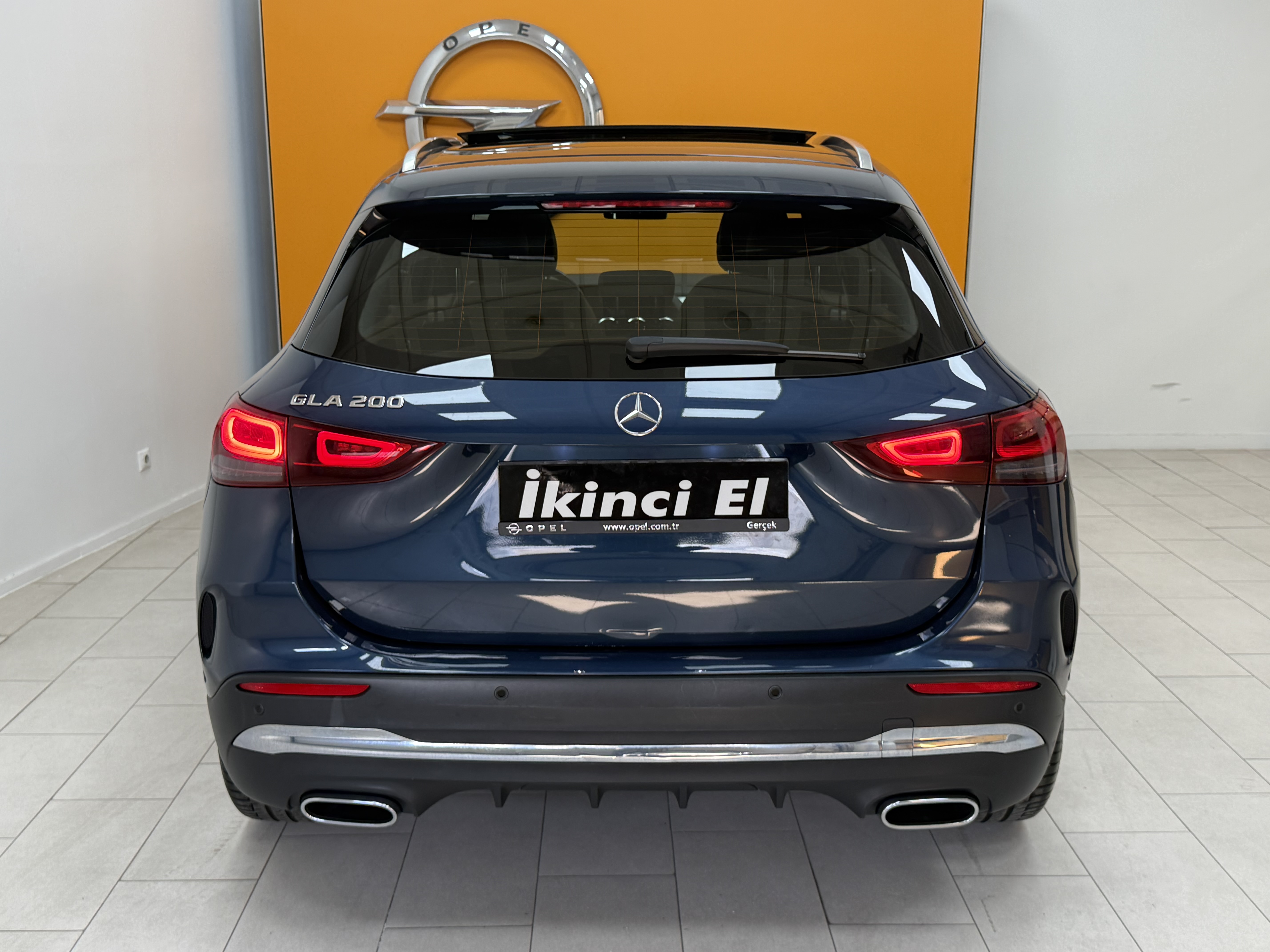  2021 GLA 200 AMG 82.485 Km 