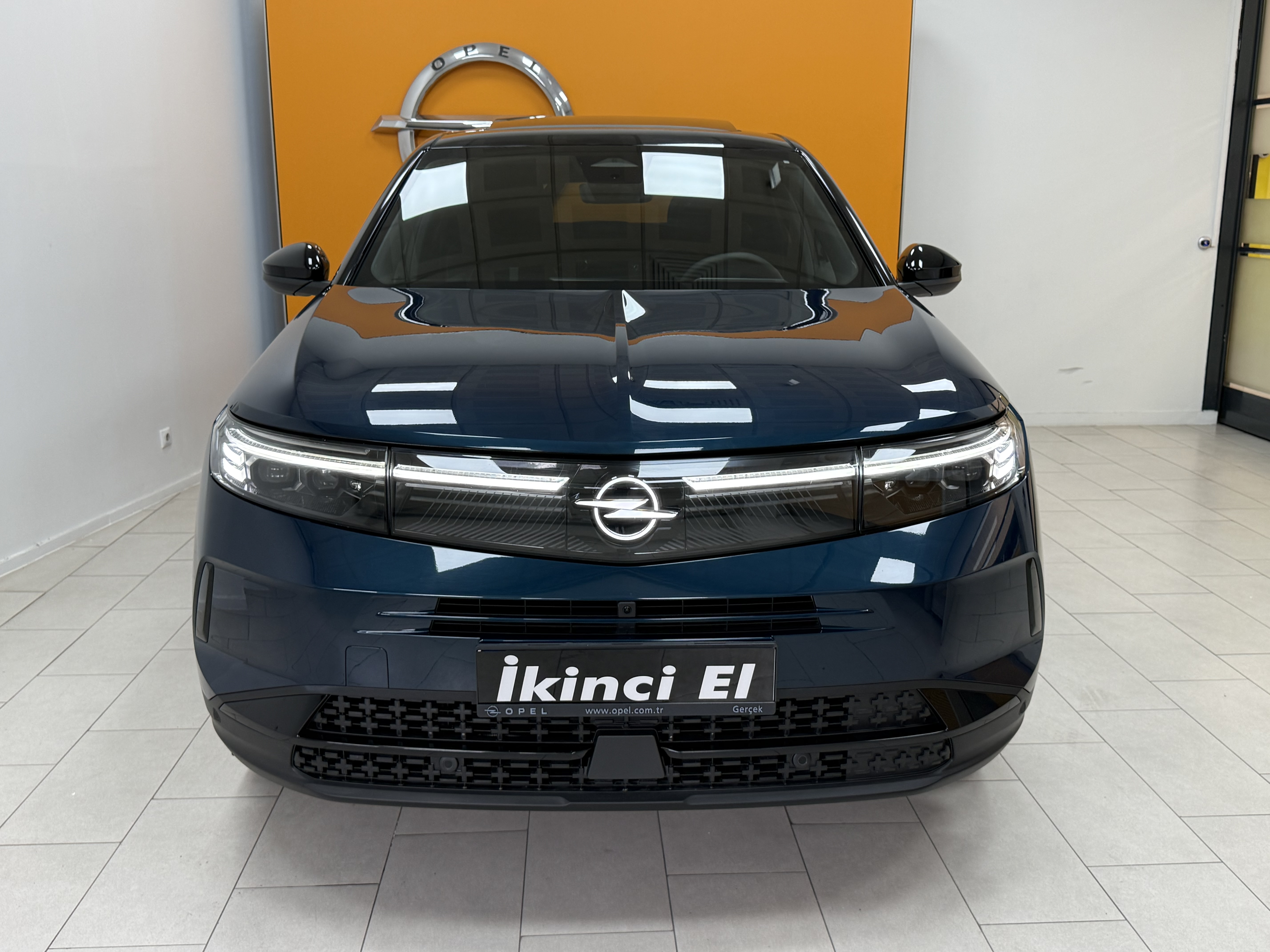  2025 Grandland 1.2 Hybrid GS+Ultimate 11.047 Km