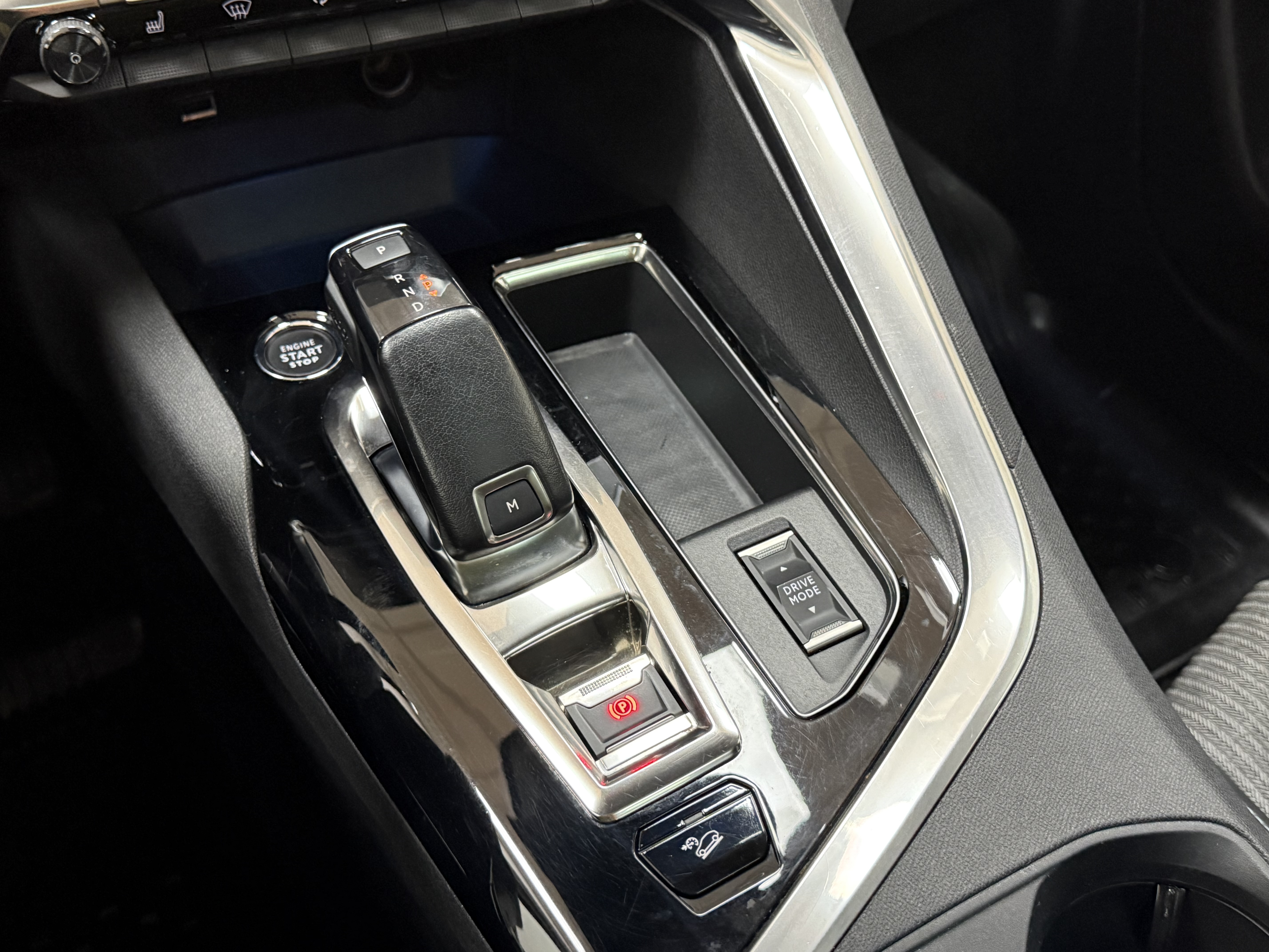 2022 3008 1.5 BlueHDi Allure 98.102 Km