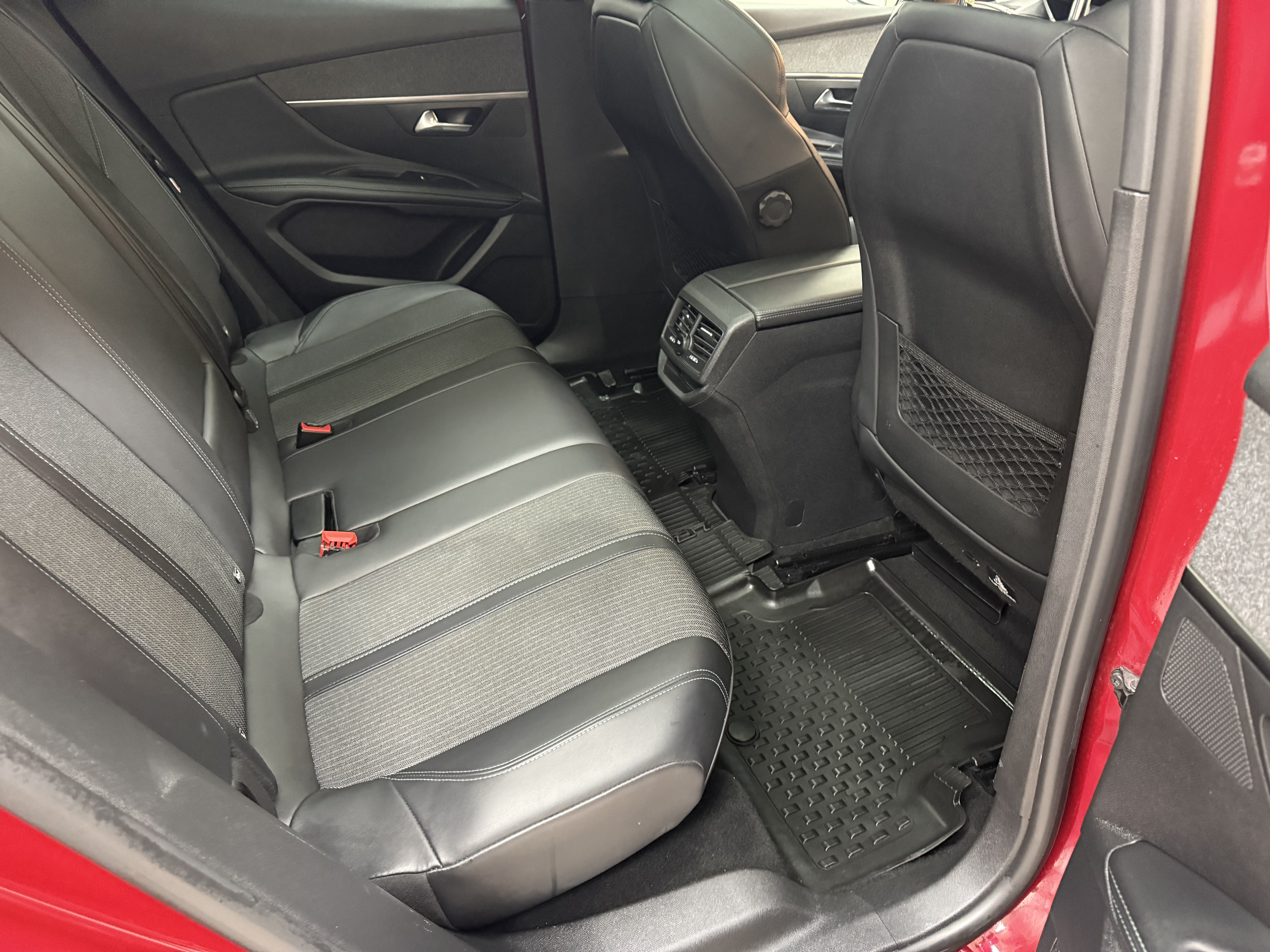 2022 3008 1.5 BlueHDi Allure 98.102 Km