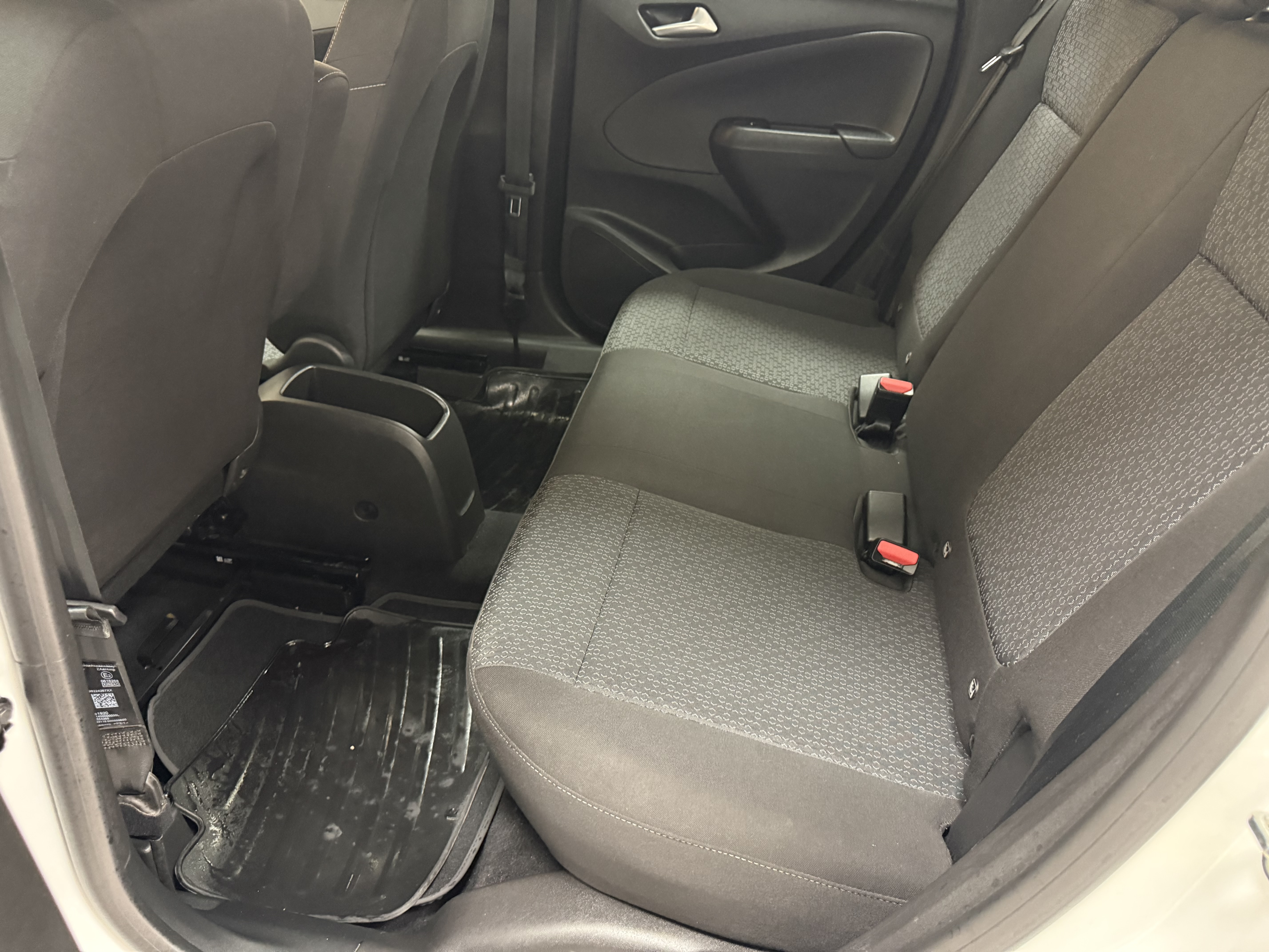 2023 Crossland 1.2 T Essential 27.308 Km Boyasız