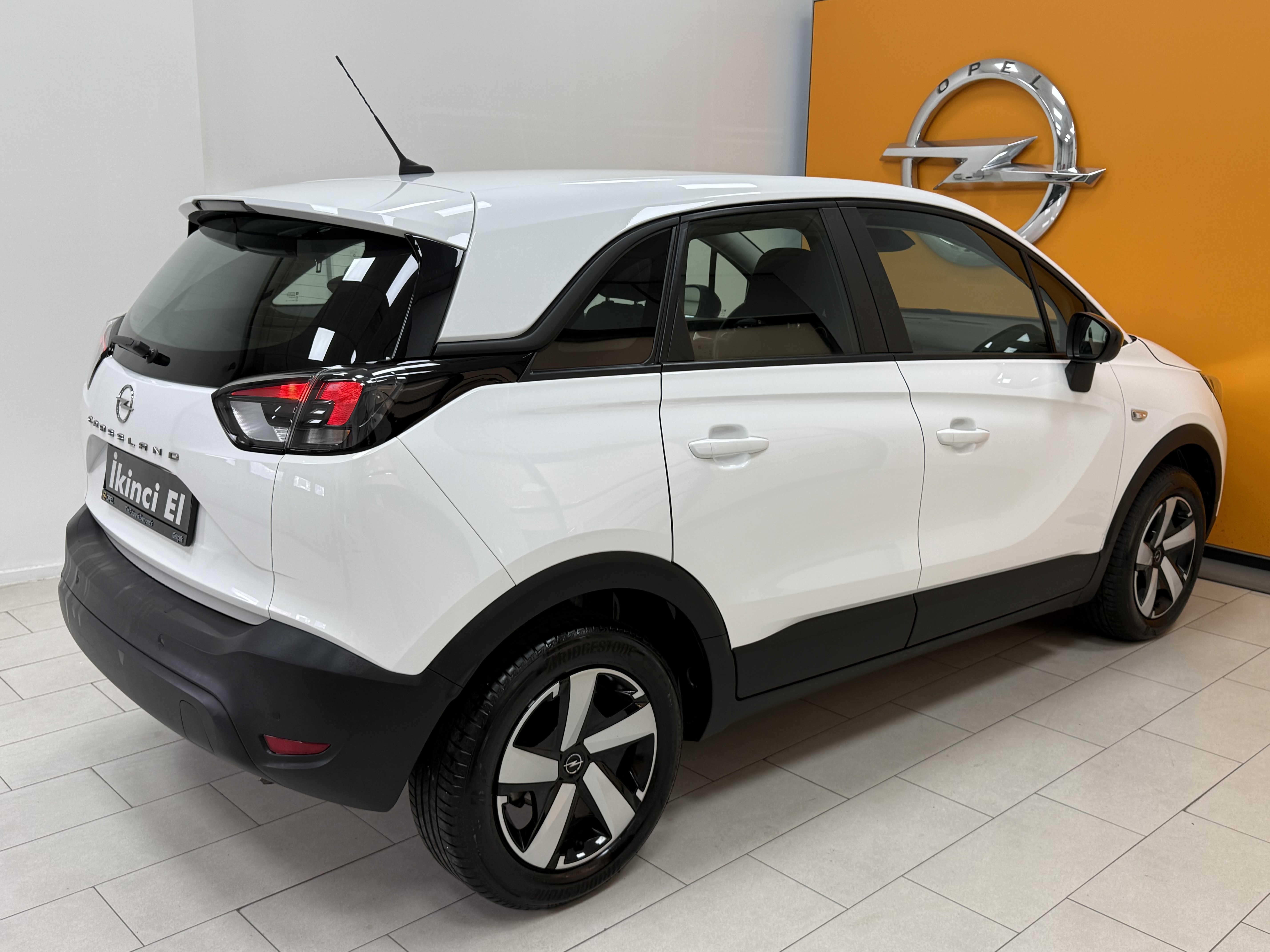 2023 Crossland 1.2 T Essential 27.308 Km Boyasız