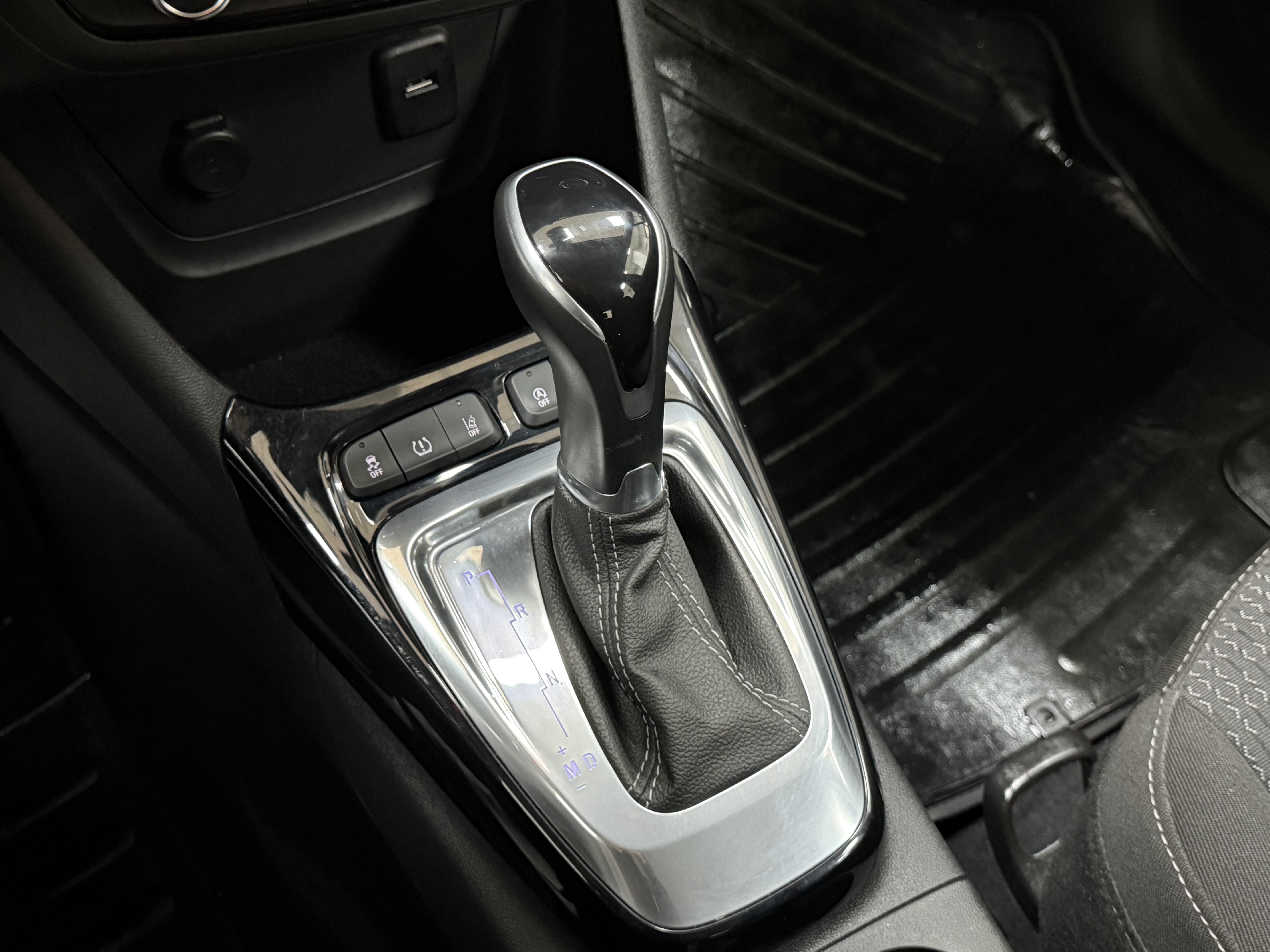 2023 Crossland 1.2 T Essential 27.308 Km Boyasız