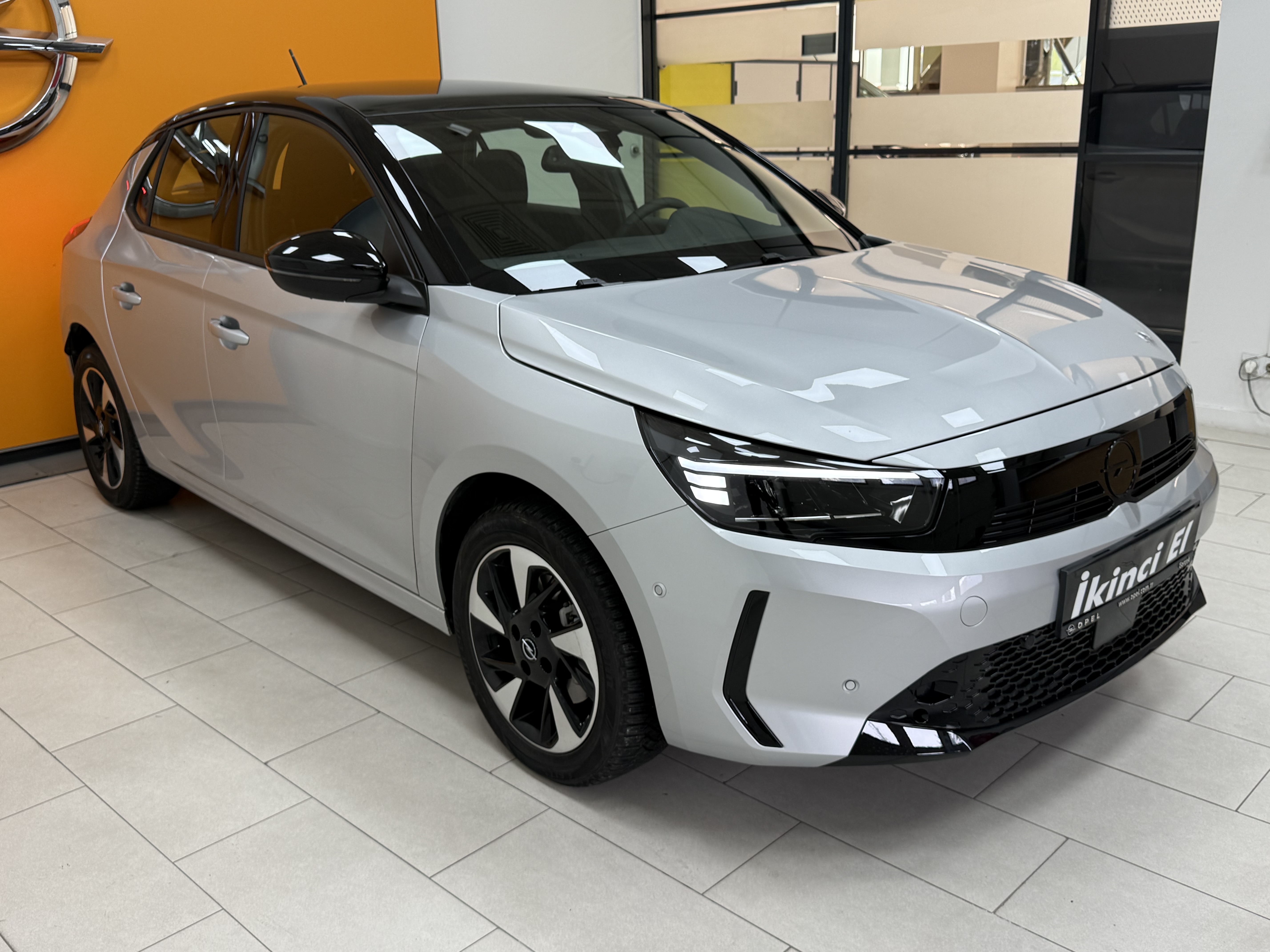  2025 Corsa E GS 11.167 Km Boyasız