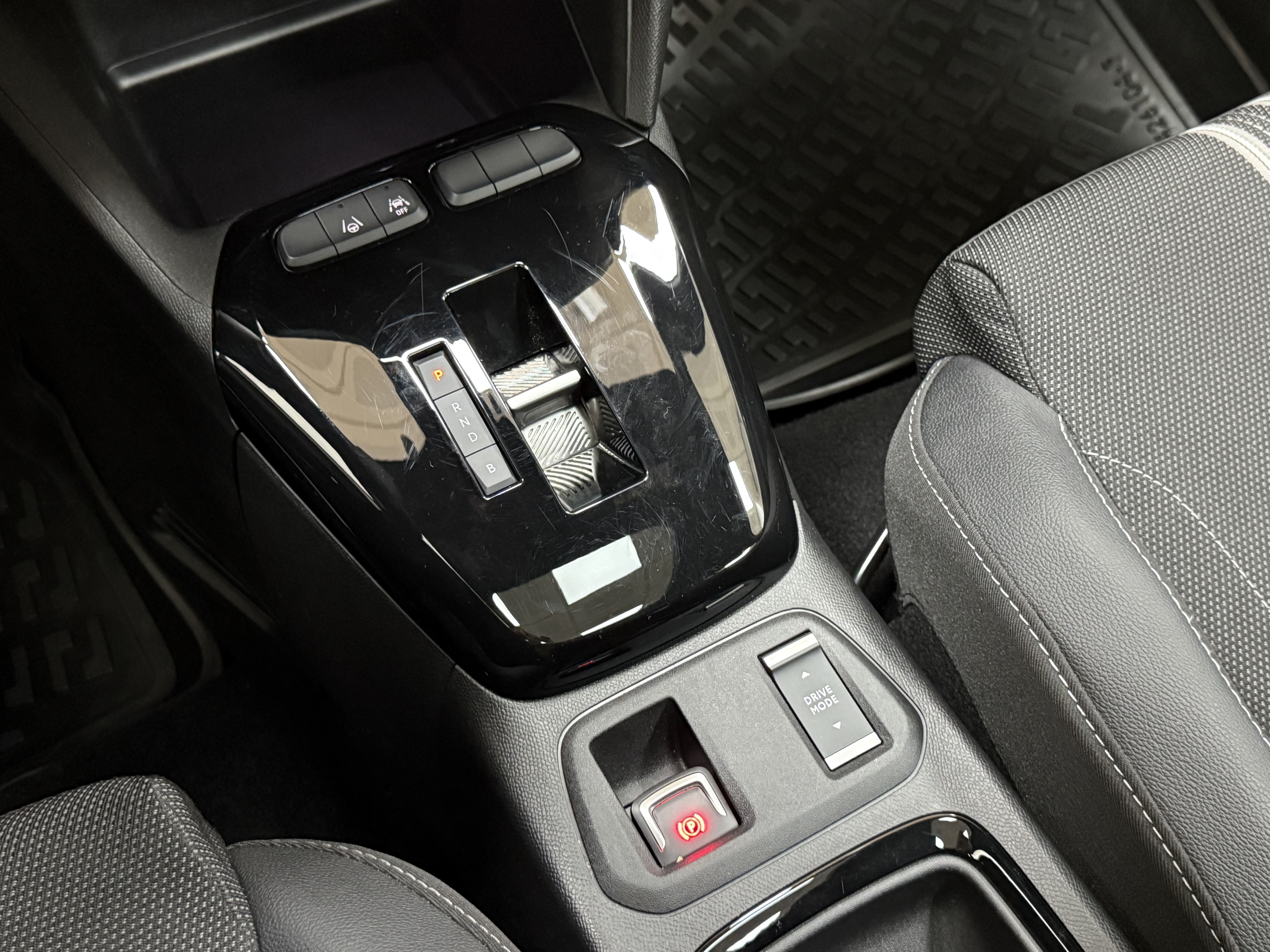  2025 Corsa E GS 11.167 Km Boyasız