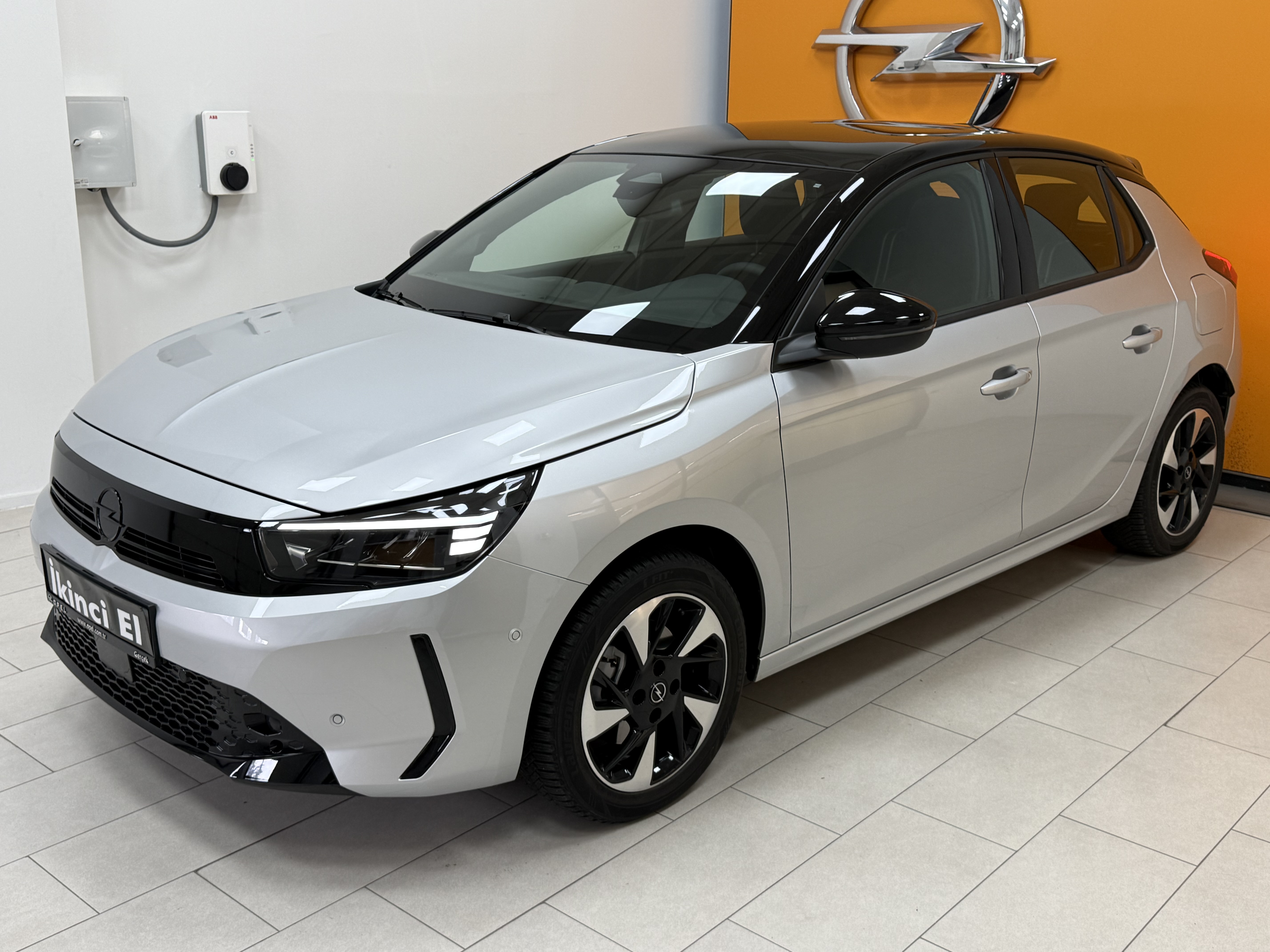  2025 Corsa E GS 11.167 Km Boyasız