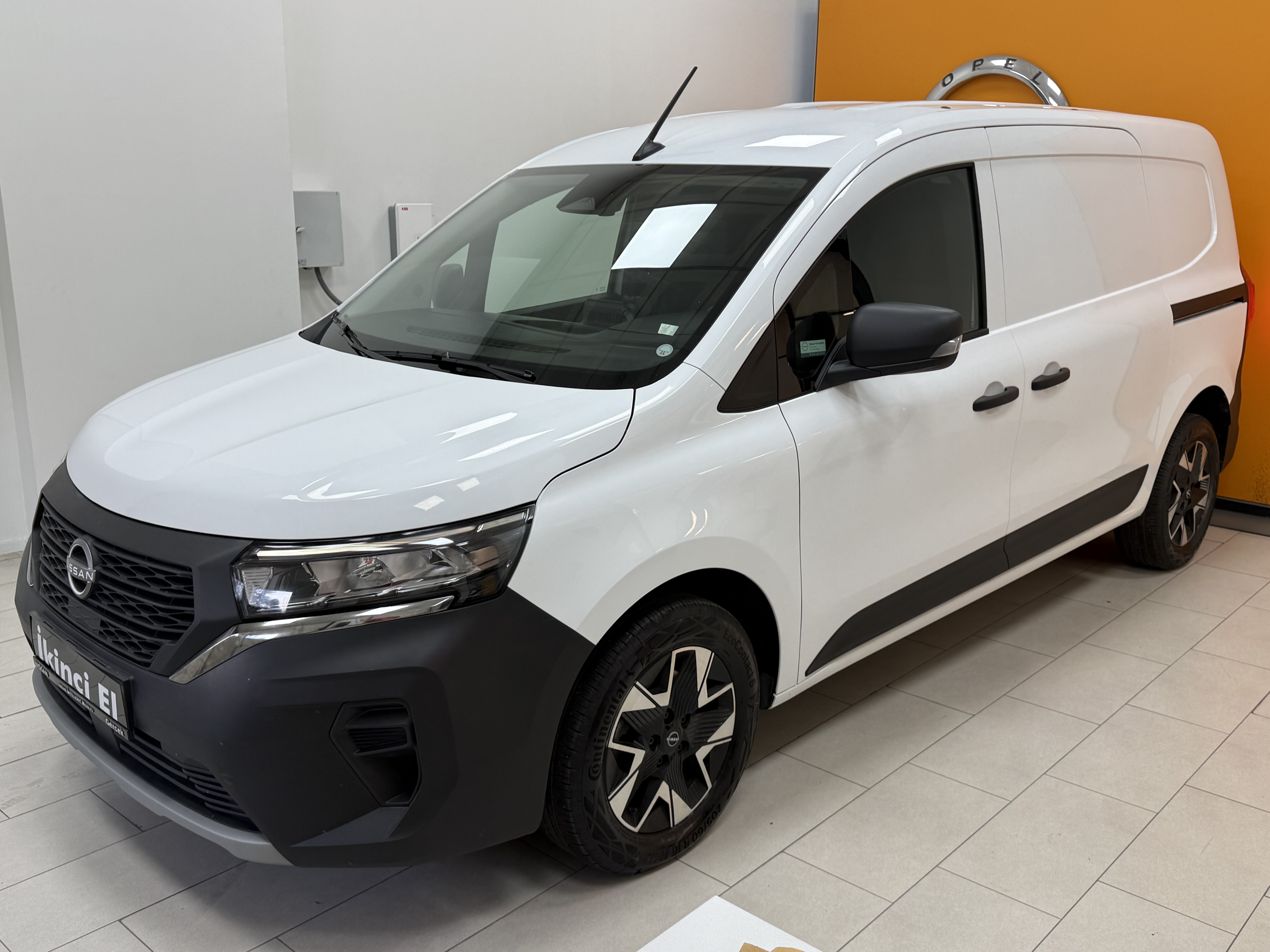 2025 Townstar 1.3 TCe Tekna 11.583 Km Boyasız