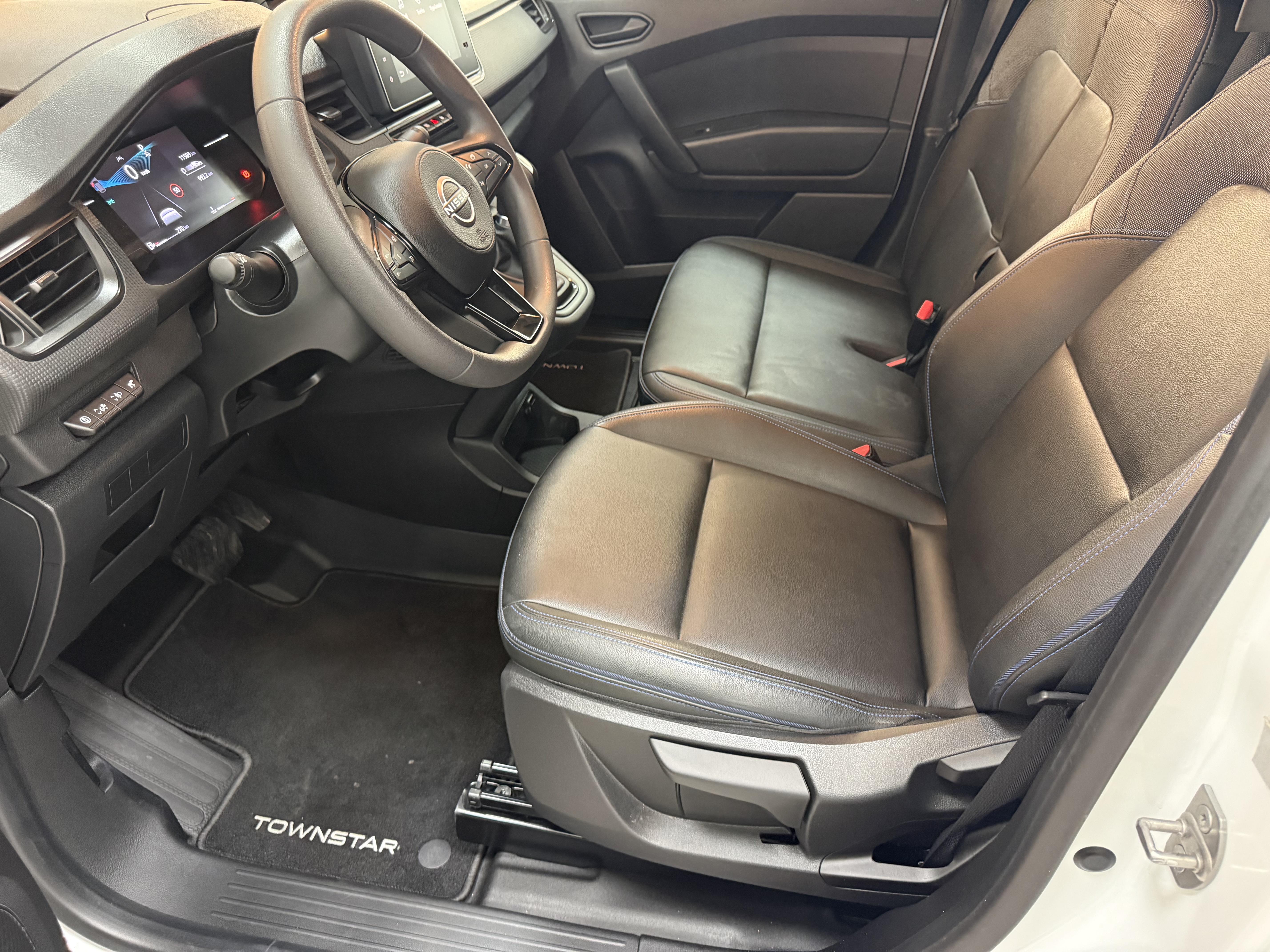 2025 Townstar 1.3 TCe Tekna 11.583 Km Boyasız