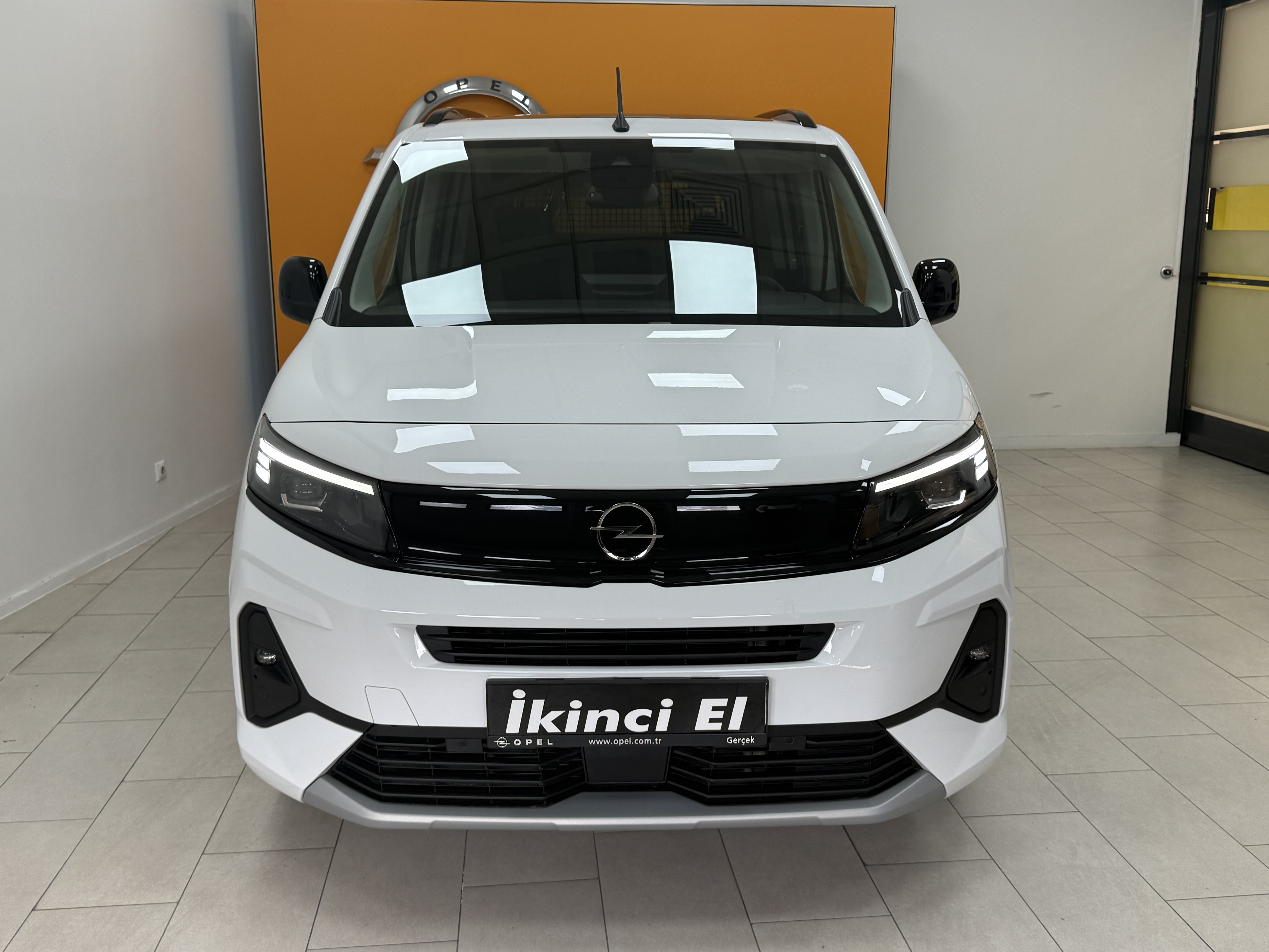 2025 Combo Life 1.5 D Ultimate 10.487 Km Boyasız