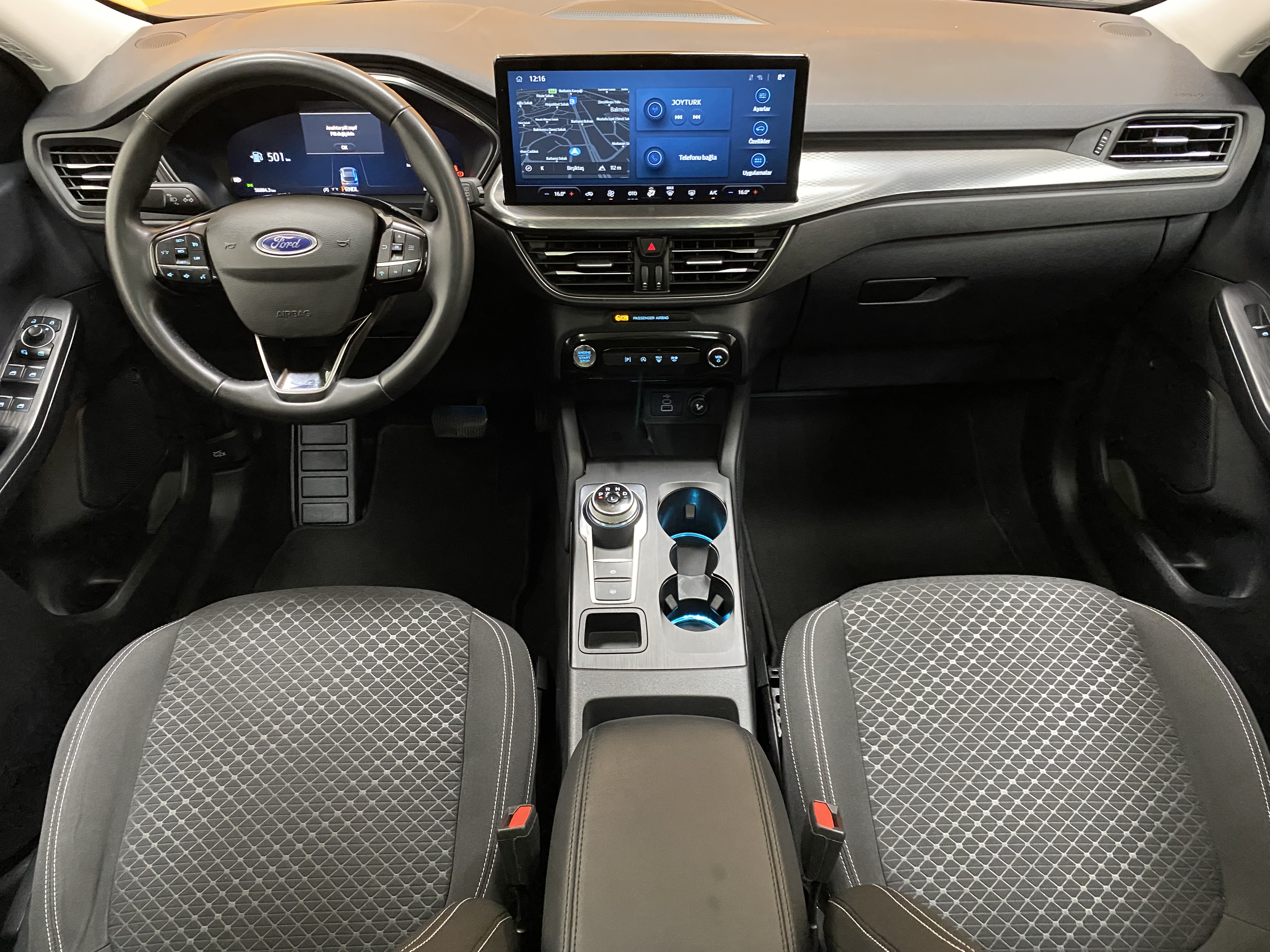 2024 Kuga 1.5 EcoBoost Titanium 54.920 Km Boyasız