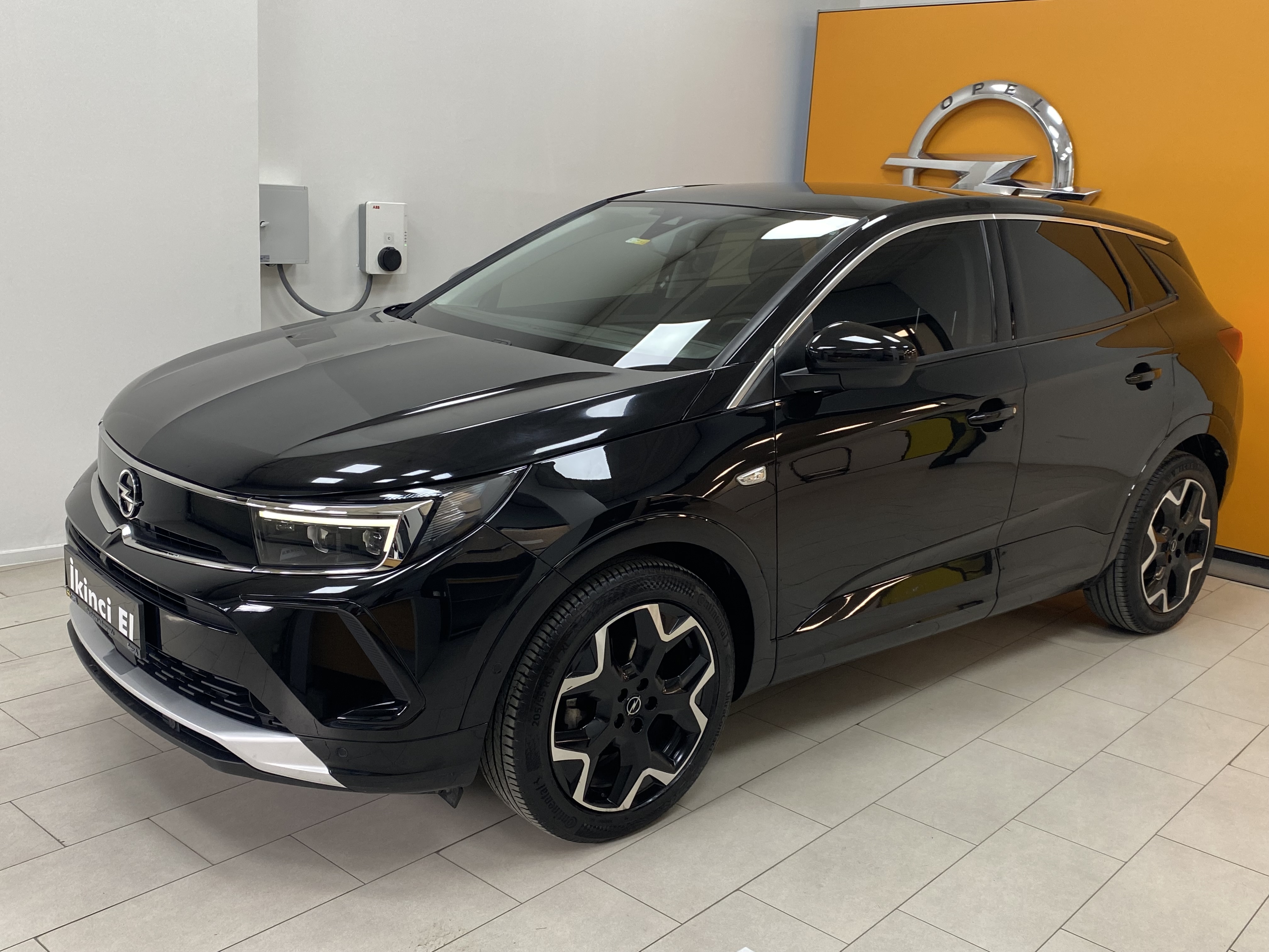 2023 Grandland 1.2 T UltimatePP 52.115 Km 