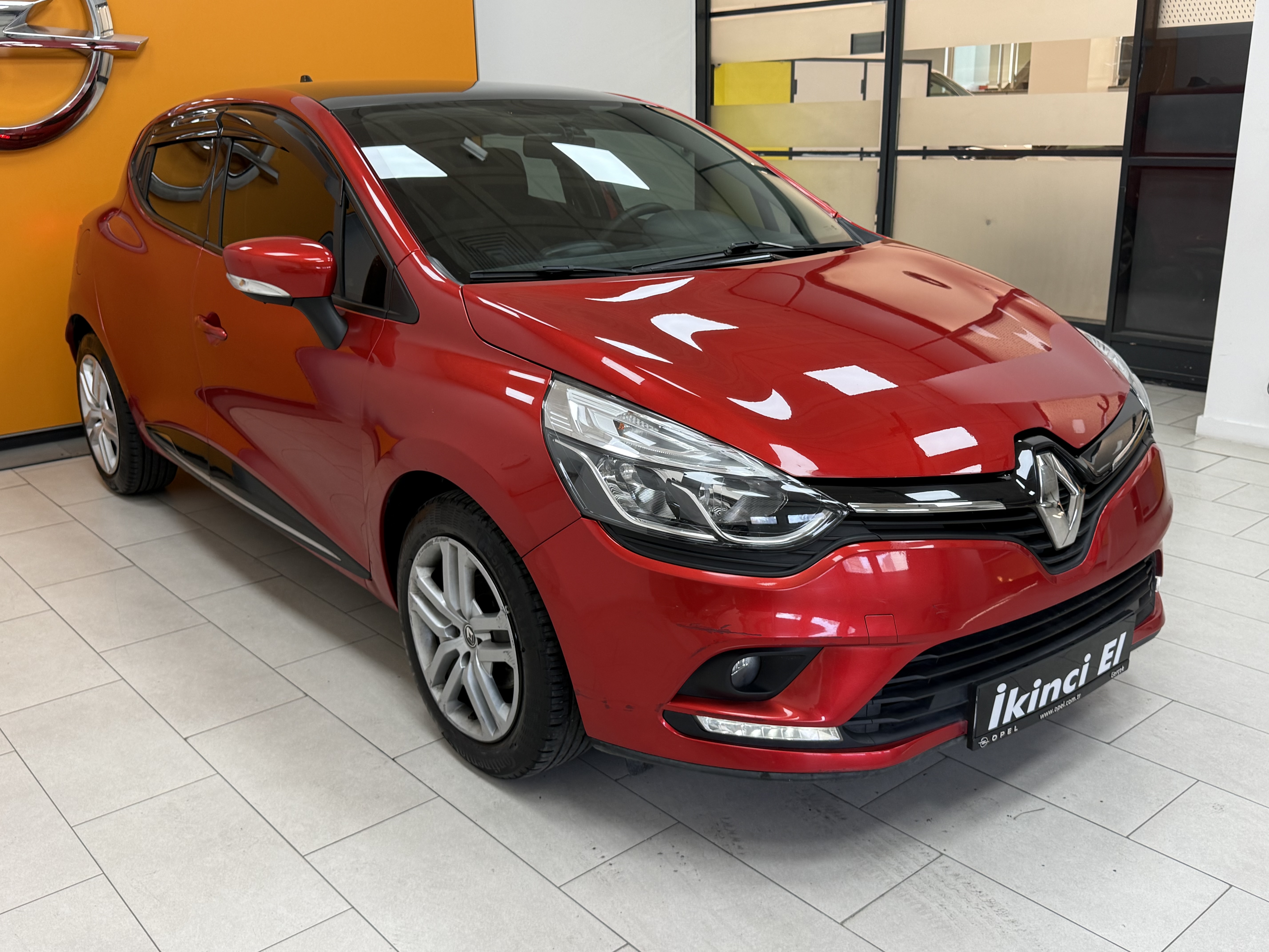 2019 Clio 0.9 TCe Touch+Cam Tavan 42.103 Km