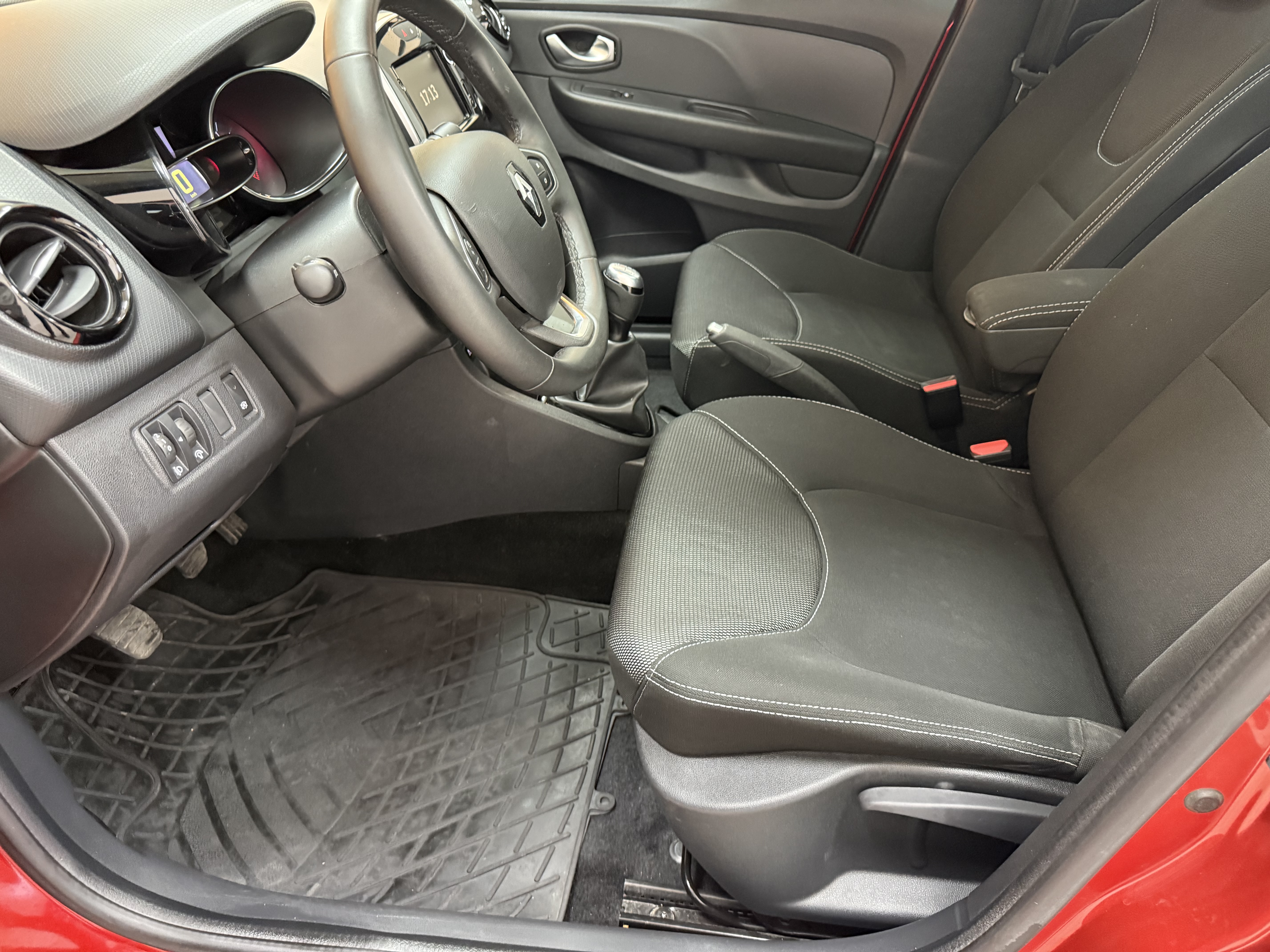 2019 Clio 0.9 TCe Touch+Cam Tavan 42.103 Km