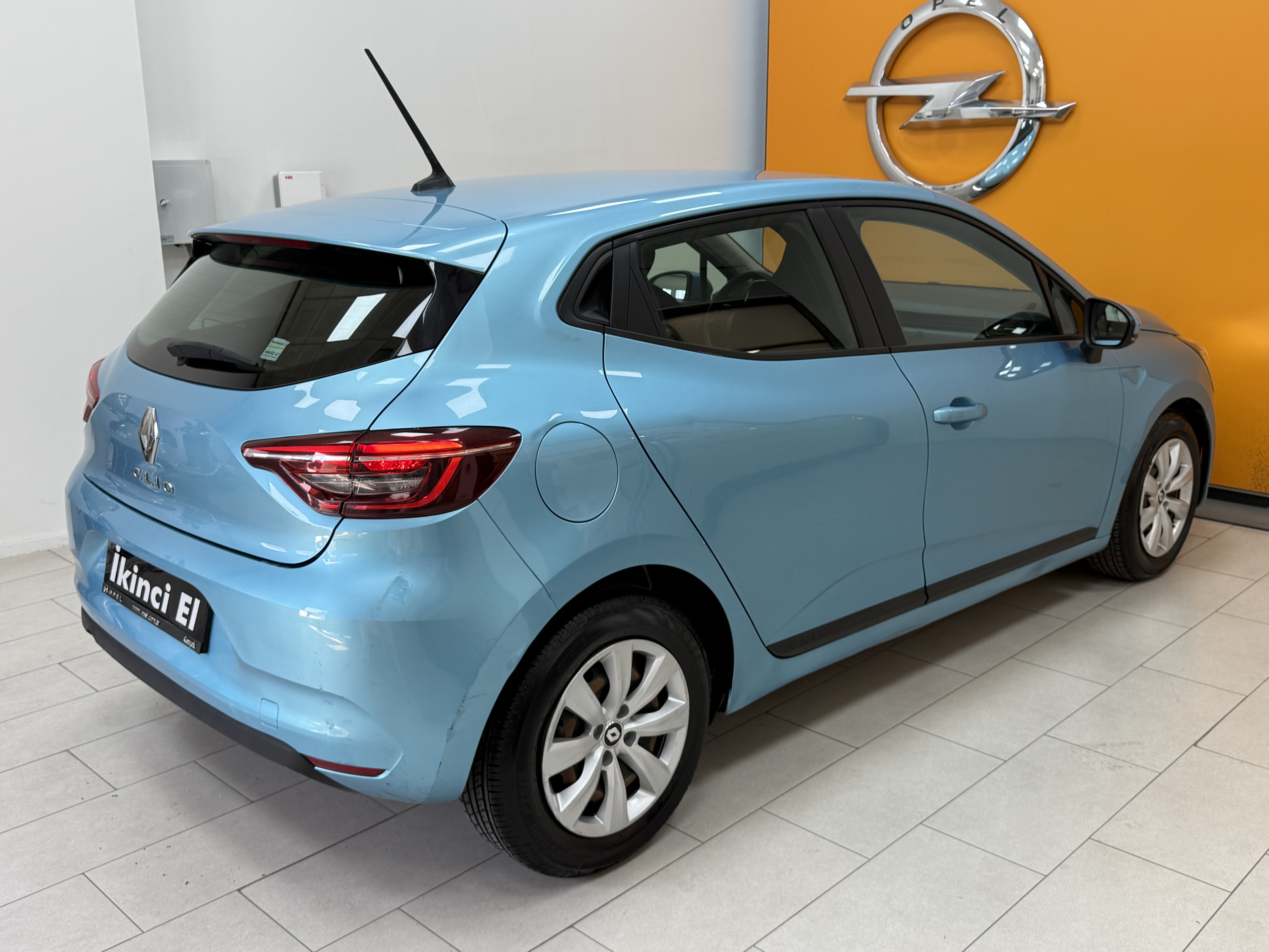 2021 Clio 1.0 TCe Joy X-Tronic 119.716 Km