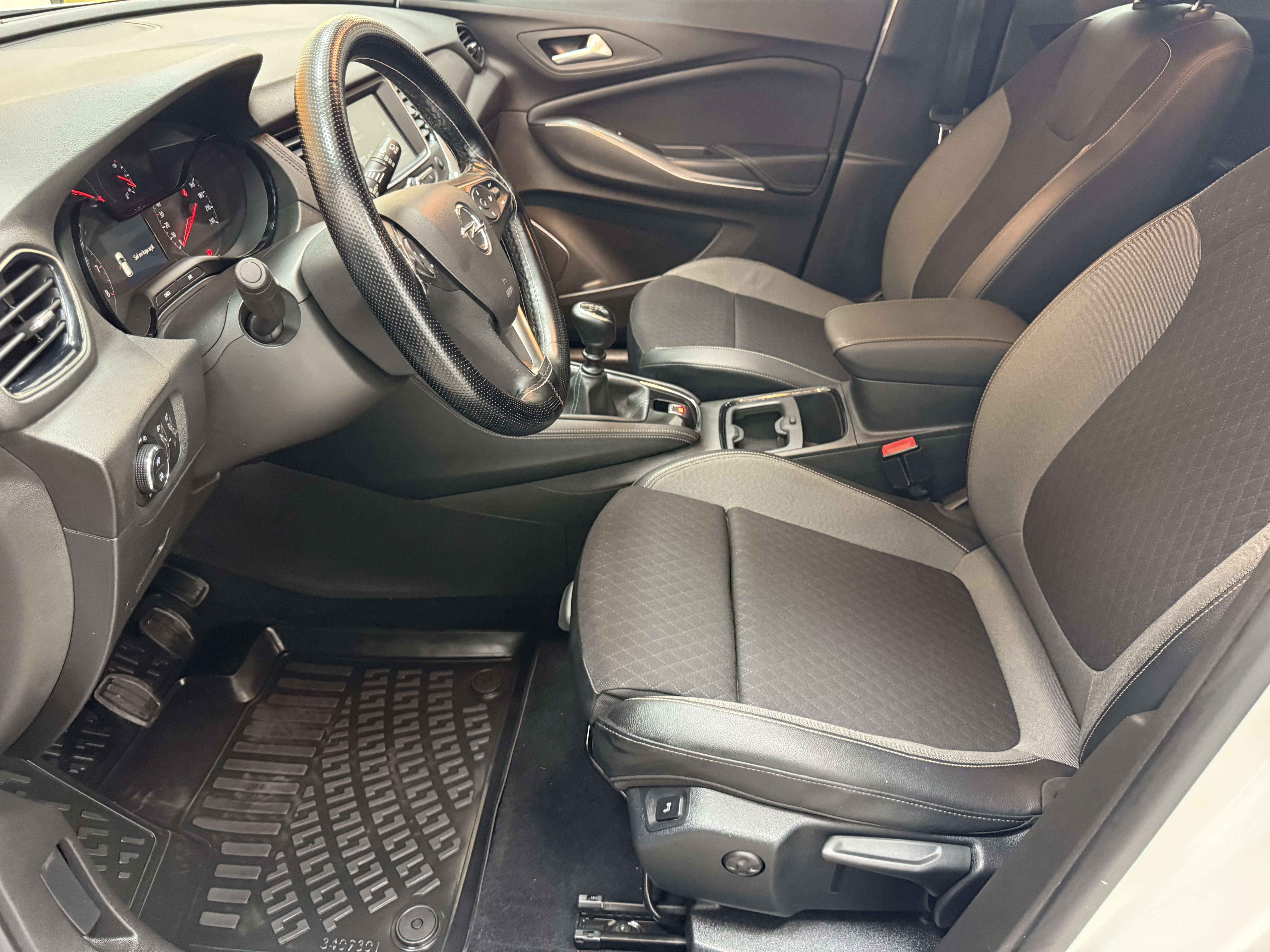 2020 Grandland X 1.5 D Enjoy 70.168 Km Boyasız