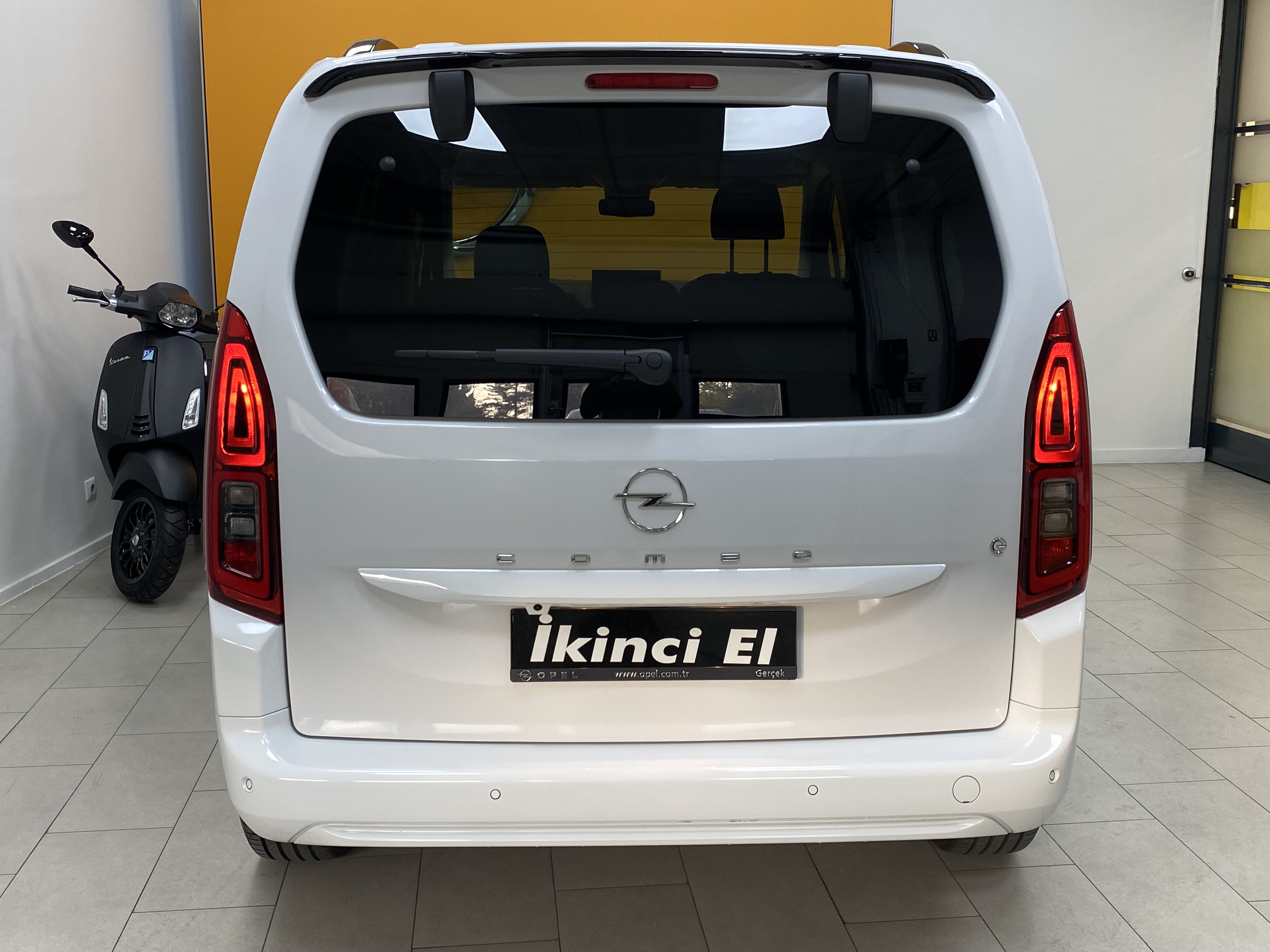 2024 Combo Elektrik 100 kW 7.859 Km