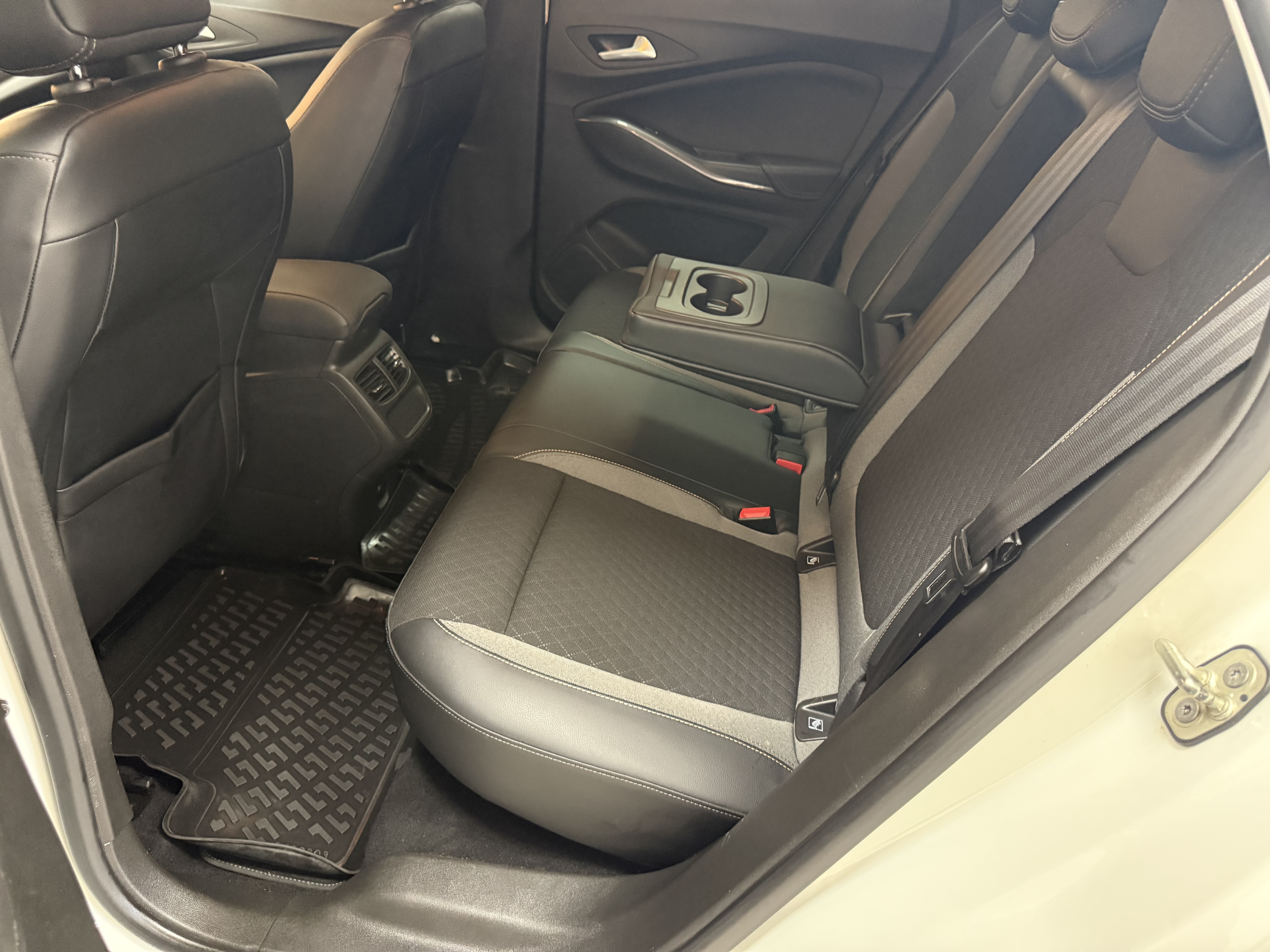 2020 Grandland X 1.5 D Enjoy 70.168 Km Boyasız