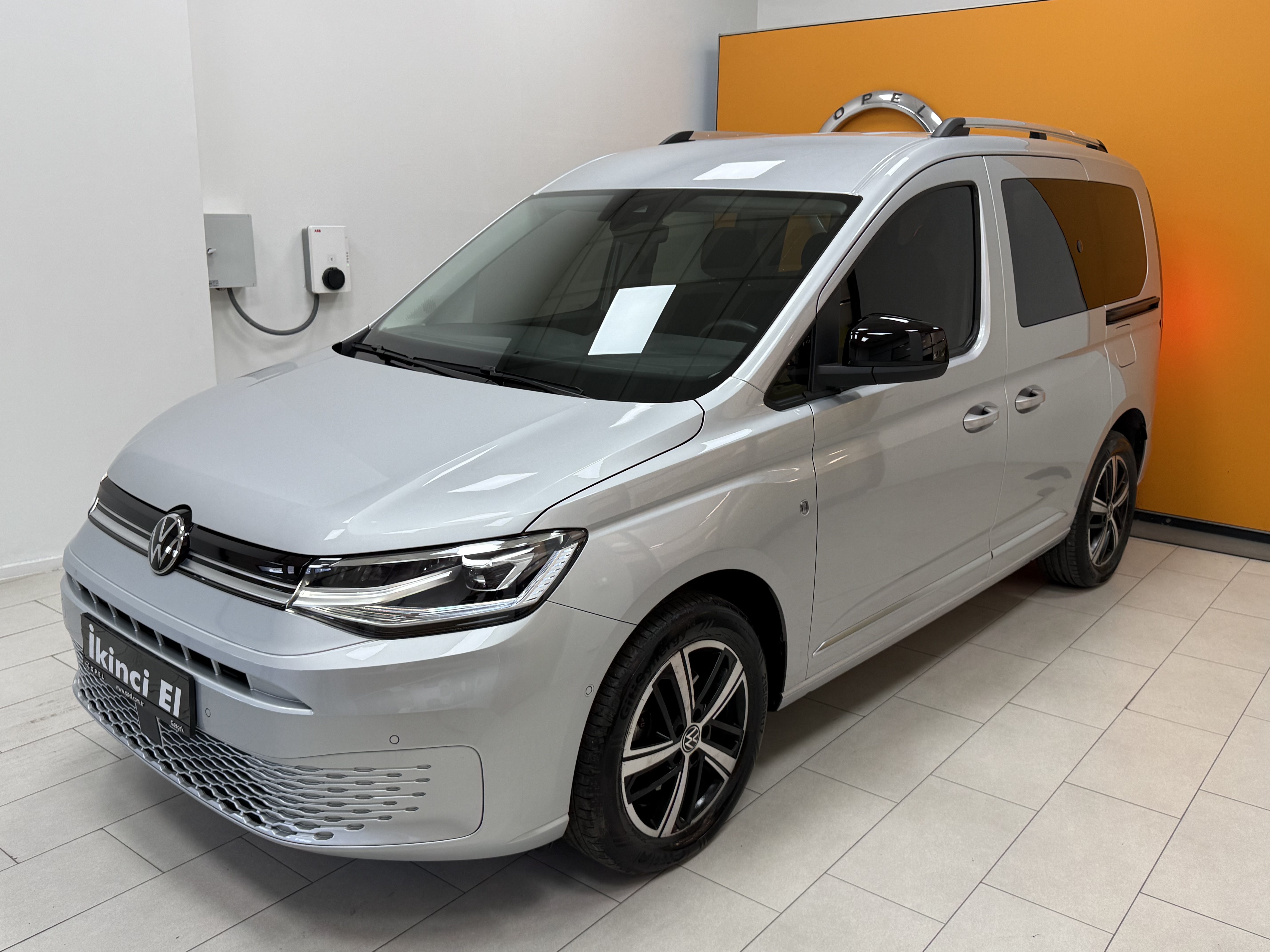 2024 Caddy 2.0 TDI Style 12.151 Km